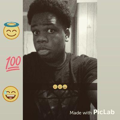 Born to play football 
SC : Mr_young1234
FMOI: @og.boosie21