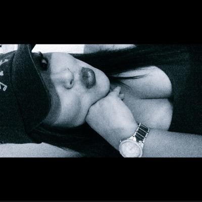 Vmarie91_'s profile picture. money is the motive