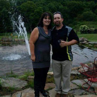 DJHensler's profile picture. 