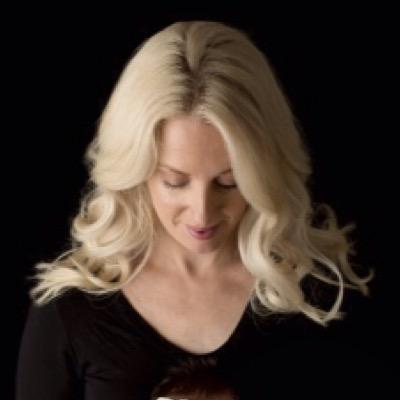 Reb09's profile picture. A lover of all things caffeinated