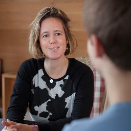 Après 10 années dans le marketing, j'ai crée CoWin coaching, qui accompagne les jeunes dans leur orientation et les prépare à la vie professionnelle.