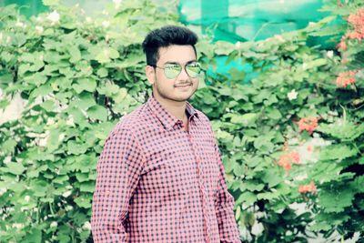 aniketroy19's profile picture. Too cool to freeze a Volcano..........