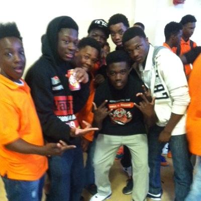 recording artist SoundCloud@ young runo kik Young_runo i need beats email me at nYoungruno@gmail.com IG inhailingruno SC gatorsnation16 ...Live a day see a day