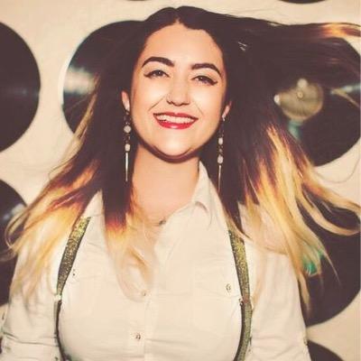 Once upon a time, a 20-something girl decided to live her dreams and work for herself by helping small businesses with their marketing needs #GETTHATGOLD