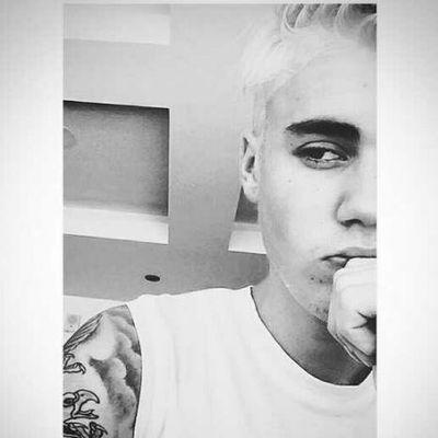 Oleczeq's profile picture. ✳Olek 
✳19
✳19.03.1996
✳Belieber 
✳Navy 
✳ http://t.co/d5etxTN5BL 
✳ Heartolicous - moje kochane brzdące ^^
✳ God, I thank you for these wonderful Angeles.