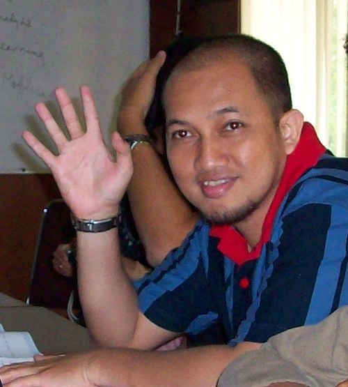 myuni's profile picture. surveyor