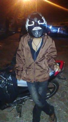 Aku hanya ingin membahagiakan orang yang aku sayang..dan saya ingin mencita_citakan kharmonisan kluargaku nanti tak ingin mengecakan lagi pertama #orang tua..