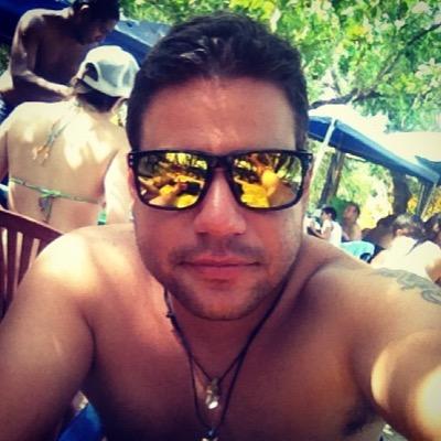 Jesusopl's profile picture. #UCVista #4x4 #MTB Las razones te hacen pensar.... las emociones te hacen actuar.