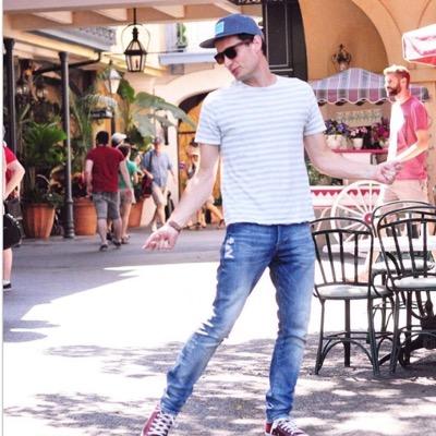 hunnycombs's profile picture. 