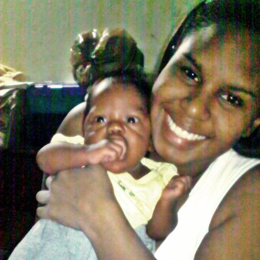 Whitneysolismaz's profile picture. Yo camino de la mano del todopoderoso..