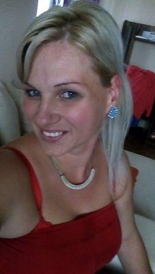 ilduska37's profile picture. ildiko