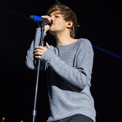 nebulouslwt's profile picture. who wouldn't want it when he looks like that?