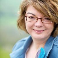 Lizzie Quarterman (@flythekitecomms) 's Twitter Profile