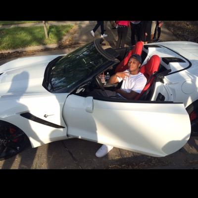 mill_lloyd's profile picture. Young og