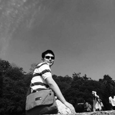 khuei8683's profile picture. 单身