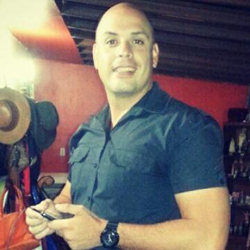 somos venezolanos que creemos en que el trabajo y la dedicación es lo único que puede sacar este hermoso pais adelante ingeniero electricista