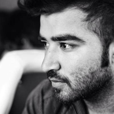 realaliriaz's profile picture. 