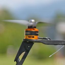 FPV flights, reviews and howtos of RC flying machines.