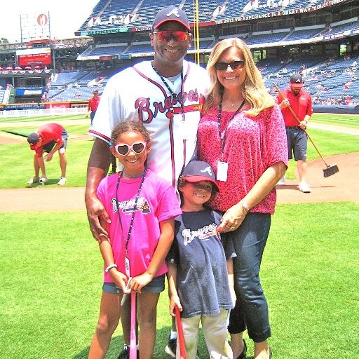 Foundation created by former Major League Baseball player Curtis Pride to help deaf & hard of hearing children & their families. #NoelleCaresForKids