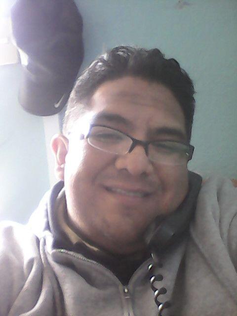 leal,tenaz,me gustan los retos amo a mi familia me gusta el trabajo..