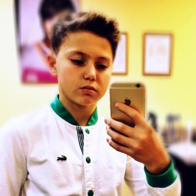 Igor32681952's profile picture. 