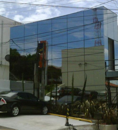 Passarelli Imóveis Empreendimentos e Participações. Empresa do setor imobiliario com sede na cidade de Vinhedo/SP. Diretores: Haron Passarelli/Queila Passarelli