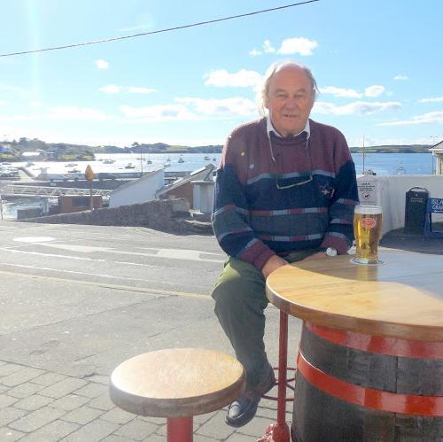 kilkeal's profile picture. Married old sarcastic over imbibing man  . Antis EU, PC, Pros courtesy, monarchy and common sense. A retweet does not mean a recommendation. Sometimes maybe.