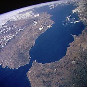 Cruce a nado del Estrecho de Gibraltar por la Esclerosis Múltiple. Ayúdanos!!! http://t.co/CjWcGSoSsL