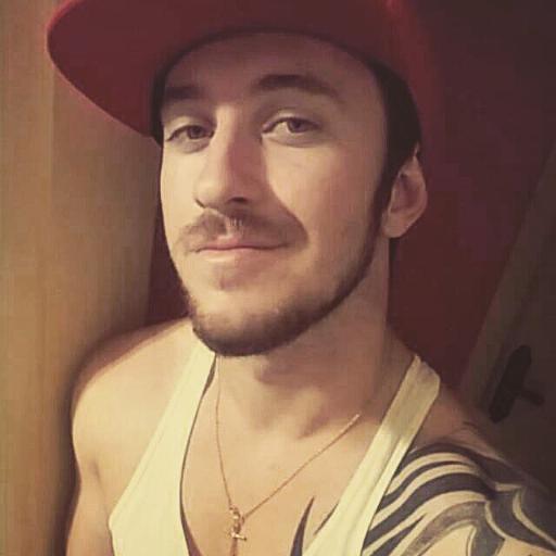 Rapper bilingual/
snap: gutto_fedrigo/
insta: gutto_fedrigo/
fb: Gustavo Fedrigo