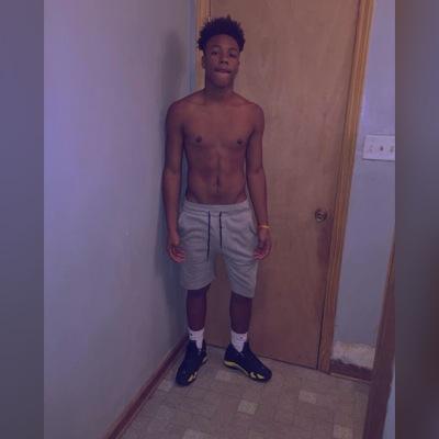9⃣9⃣probloms but yo bitch ain't one||follow me on IG @jay_hilfiger