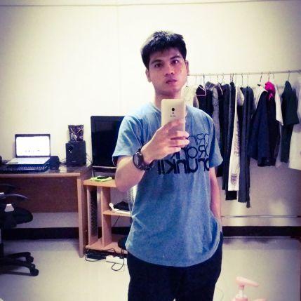 carephutthinan's profile picture. 