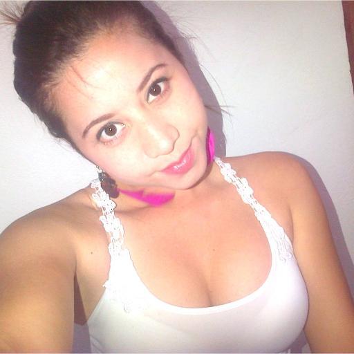 seiracarrillo's profile picture. Estudiante de Medicina UC -HUAL  :) 3 solo se tu mismo donde vayas así marcas la diferencia :) ,la primera impresión es importante porque no habrá una segunda .