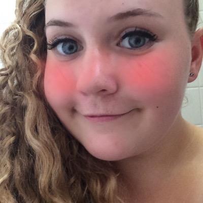 free follow from @lukejnlove we can be cute mutuals if you like