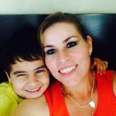 ivkarinatapia's profile picture. 