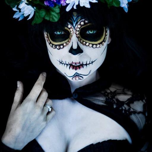 tatianasantos's profile picture. Herbs lover, compulsive writer, aesthete, hedonist, nerd, travel addict, black cat fan, acupuncture student, Alternative model