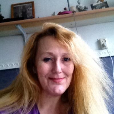 HellenW108's profile picture. = al