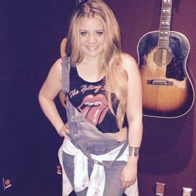 LaurenAlainaFan's profile picture. 3/6