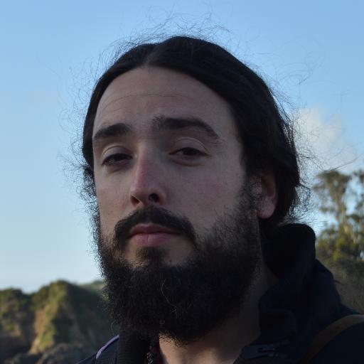 Dando caña en ReAplicante, colaborando con SEMRush y metido en todos los fregaos. Azote de las galletas de chocolate.