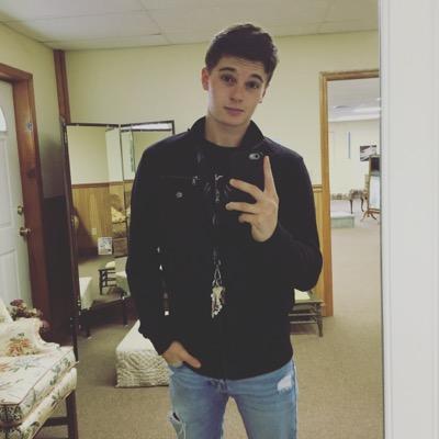 Garrett Warren (@GarrebearWarren) | Twitter