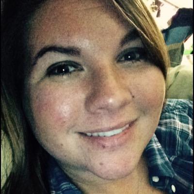 XtinaWolfe's profile picture. 