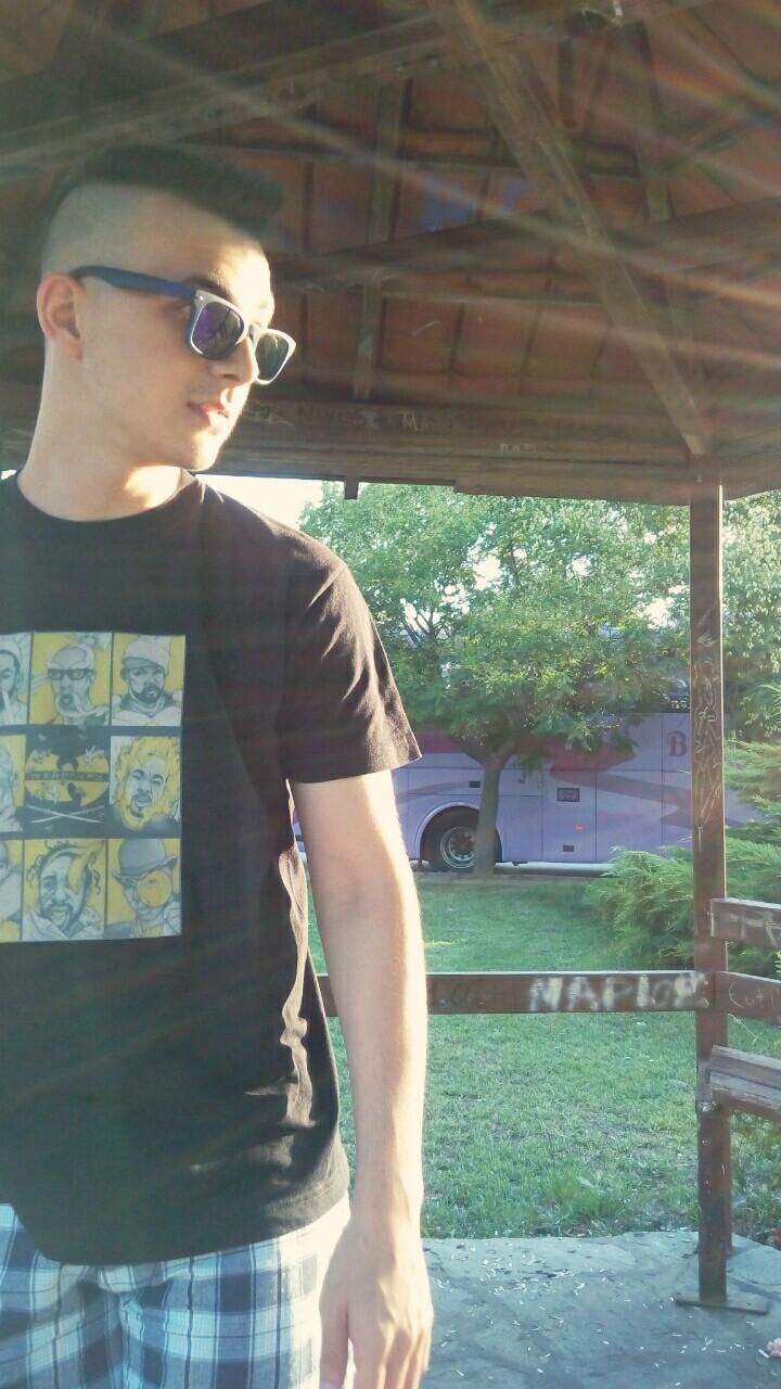 sismanator's profile picture. 