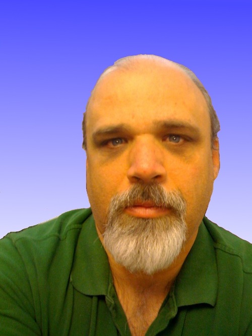 DevOps Engineer with a SaaS company in Denver specializing in helping hospitals. I run a local Linux group and do lots of programming in Ruby and Python