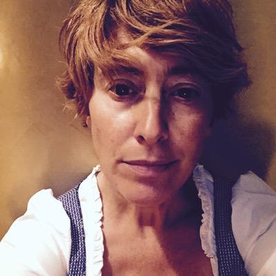 Tatabice è una Professional Nanny che si occupa di bambini dai tre mesi ai tre anni di età...