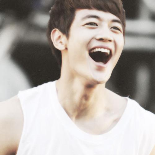 Choi MinHo ~ Flaming Charisma of SHINee ~
@SHININGSTARPBR