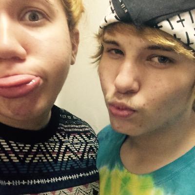 2b82c9581d8a40b's profile picture. 