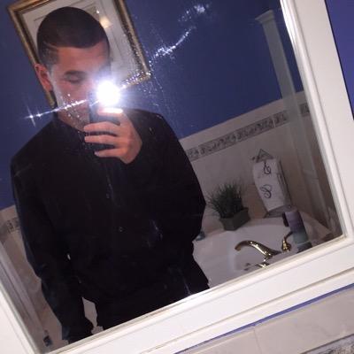 tombrickk's profile picture. 