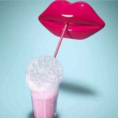 aroulia's profile picture. 