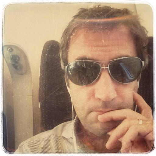 0xMaZYeRS's profile picture. "Nella vita ci sono cose ben più importanti del denaro. Il guaio è che ci vogliono i soldi per comprarle!" (Groucho Marx)