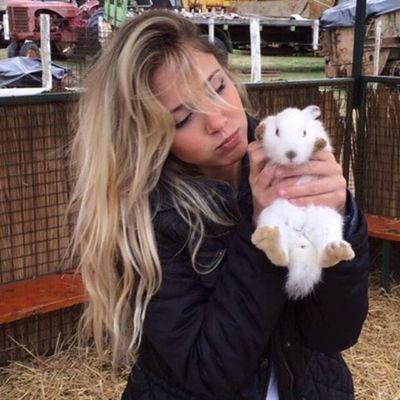 marisemgregorio's profile picture. You and I .. 
Follow Me please ? 
☺☺☺☺☺