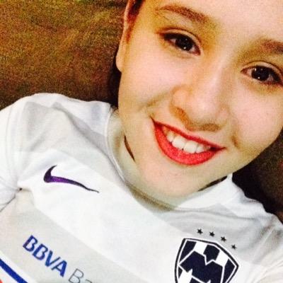 Soy jazminliosa desde hace 5 años mi ídola Jazmín López Villarreal y soy mezagirl desde hace 3 años 1/2 mi ídolo Brandon Rogelio Bustos Meza